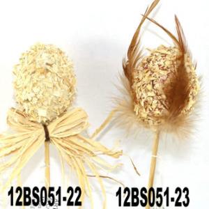 5cm plastic egg with grass or feather on stick 12BS051-22/23