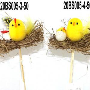 Chick with grass on 50cm stick 20BS005-3-50/-4-50