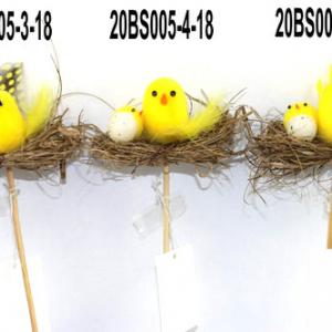 Easter chick with grass on 18cm stick 20BS005-3-18/-4-18/-5-18
